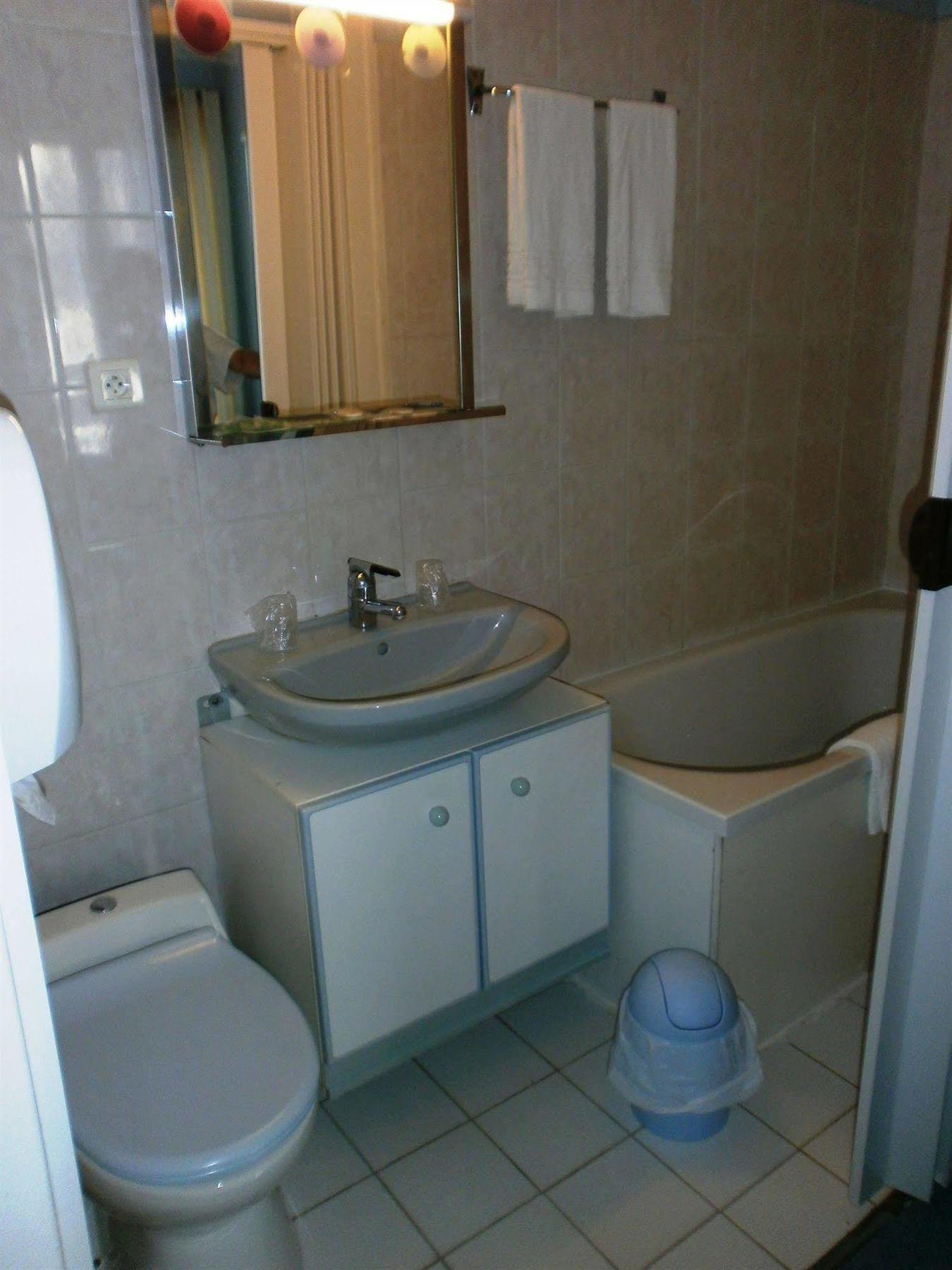 Hotel La Belle Etoile แซงต์-นาแซร์ ภายนอก รูปภาพ
